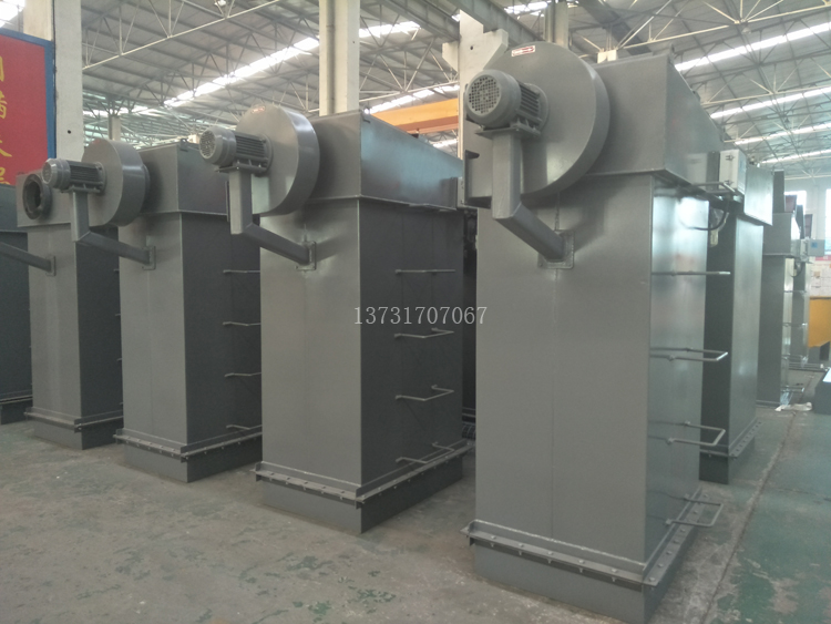 2018年最新研發(fā)15m2、25m2倉(cāng)頂布袋除塵器投放市場(chǎng)